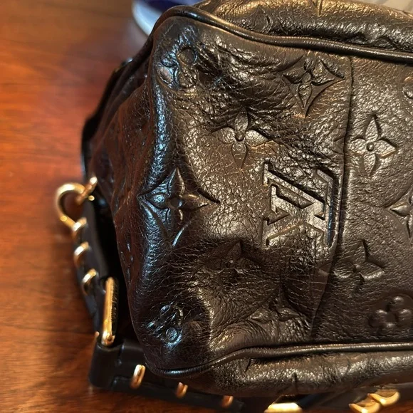 Louis Vuitton Black
My Deer Rebelle Shoulder Bag Monogram Embossed Deerskin - Picture 7 of 10